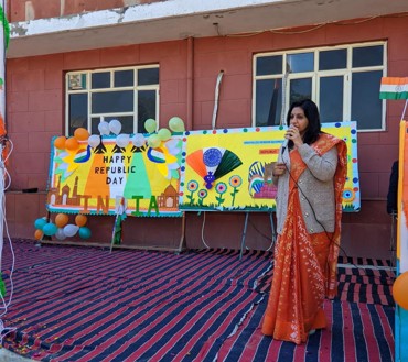 Midfield School Celebrates 76th Republic Day with Patriotism and Fervor