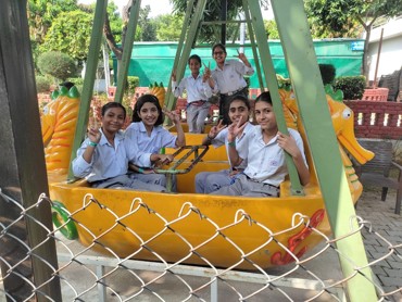 "Midfields School's Unforgettable Picnic Adventure at Rangmanch"